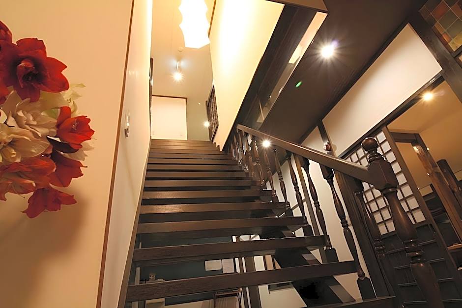 HOSTEL MICHIKUSA-YA