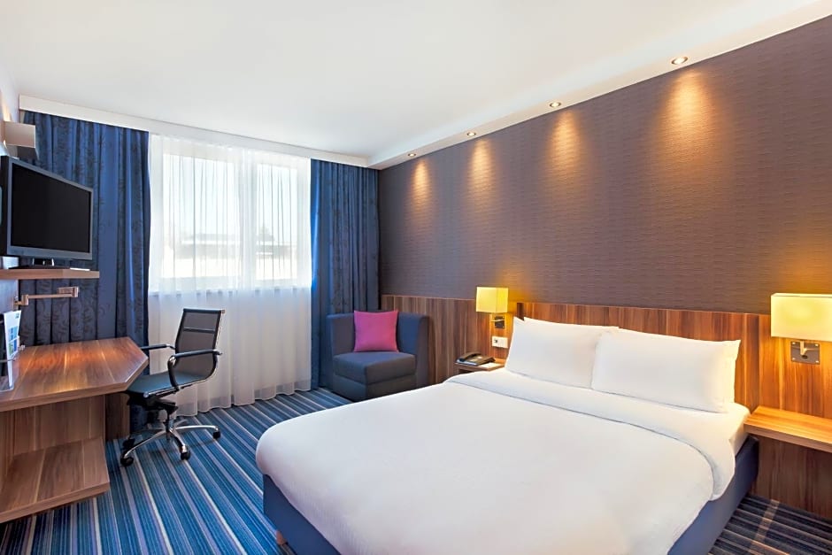 Holiday Inn Express Augsburg By IHG