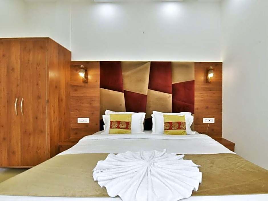 Hotel Sallow Premium