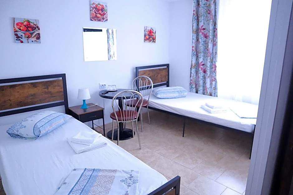 Taxi Hostel