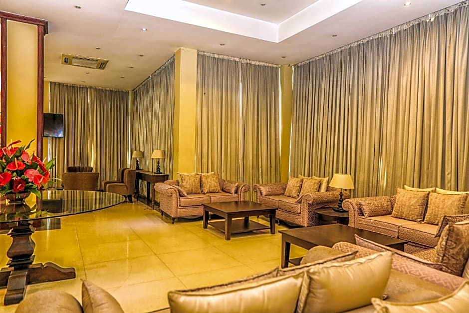 Oak Ray Regency Hotel