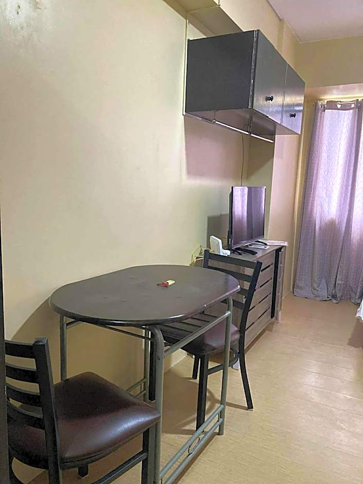 622 Tower 1 Comfy, Cozy, Central w Free Pool Access