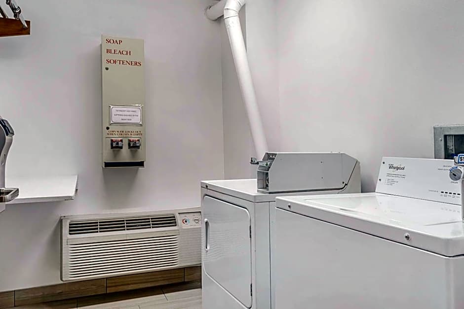 Comfort Inn & Suites Louisville Airport Fair & Expo