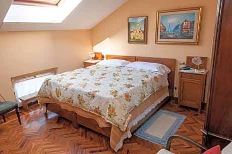 Double Room - Attic