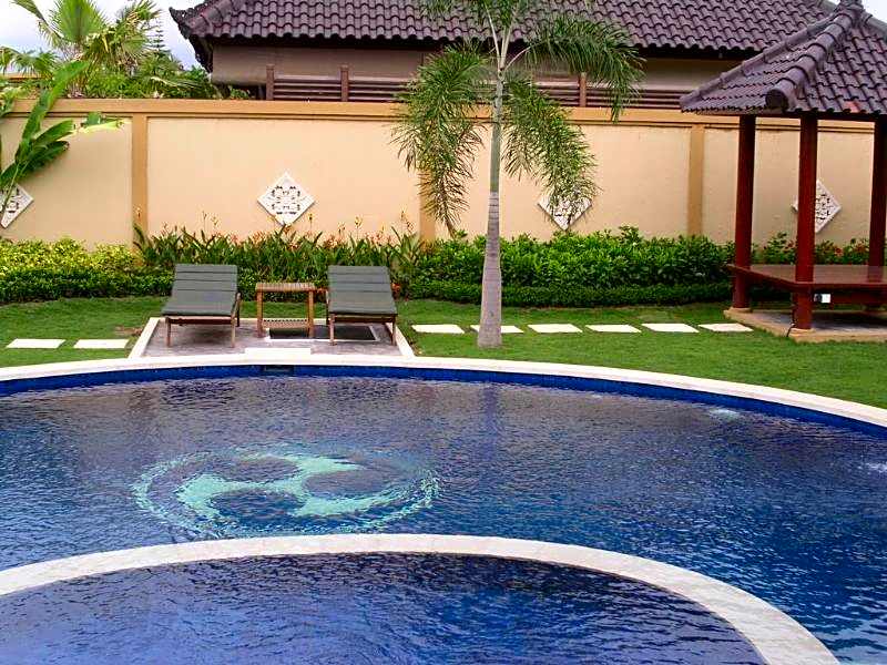 Heliconia Villa