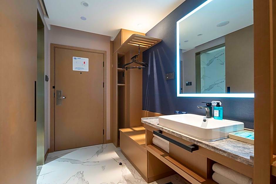 Holiday Inn Express Nanchang Bayi Square By IHG