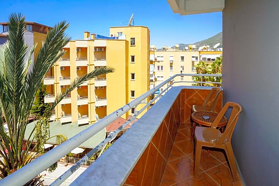 Miss Cleopatra Hotel