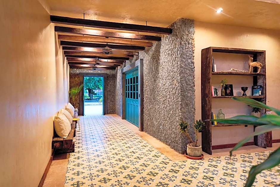 Mero Mero Hotel