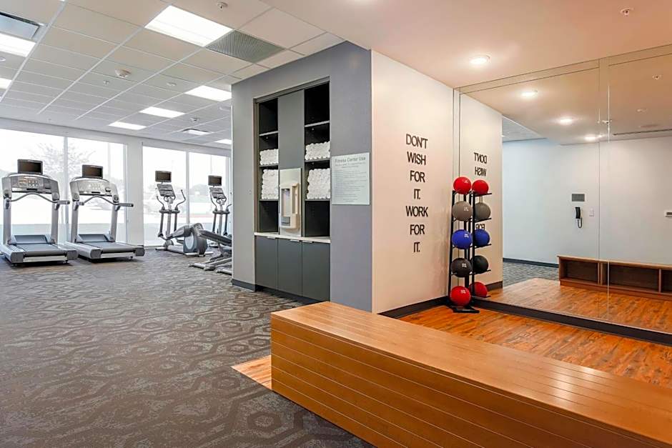 Fairfield Inn & Suites by Marriott Decatur at Decatur Conference Center