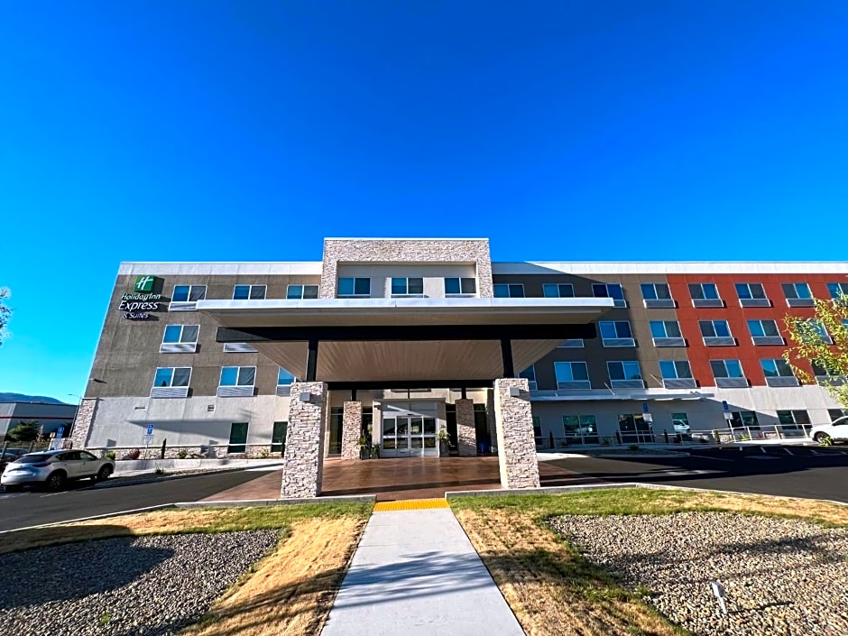 Holiday Inn Express & Suites - Ukiah By IHG