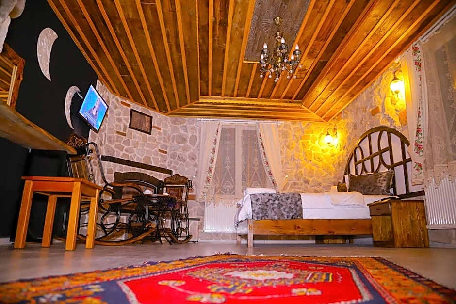 Moonlight Of Cappadocia