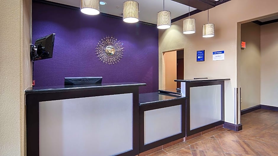 Best Western Giddings Inn & Suites