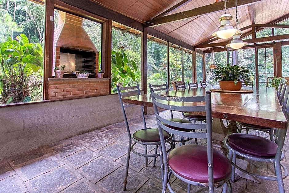 Paz e Conforto na Serra, Refúgio na Natureza!