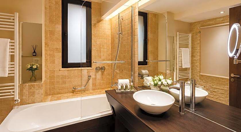 Ioana Hotels