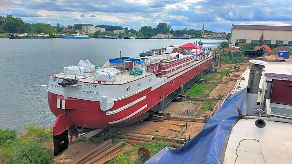 péniche Ino Lefkothea II chambre d'hôtes