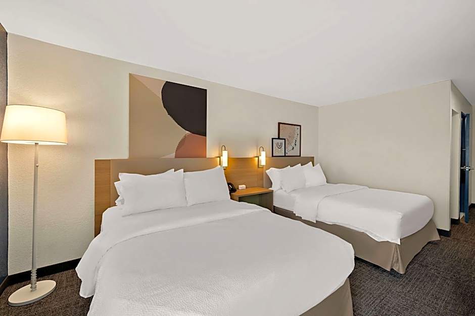 Spark by Hilton Tifton