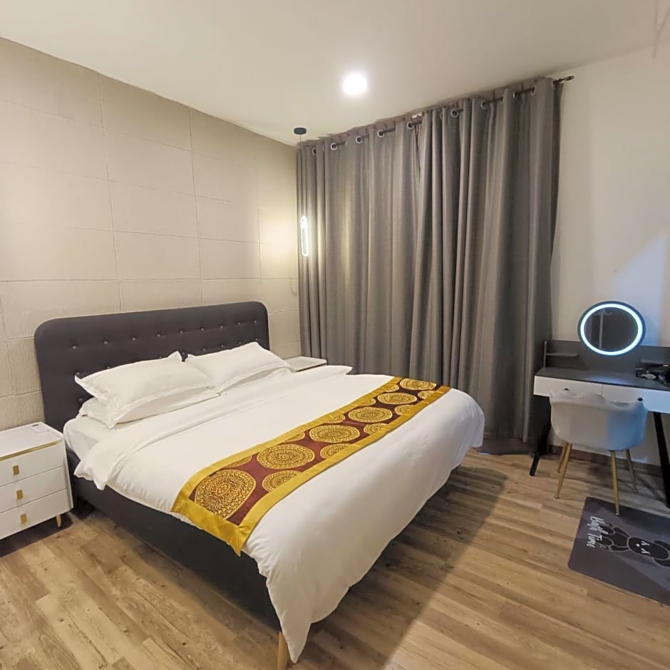 Mega Inn