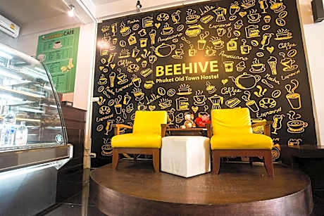 Beehive Phuket Oldtown Hostel