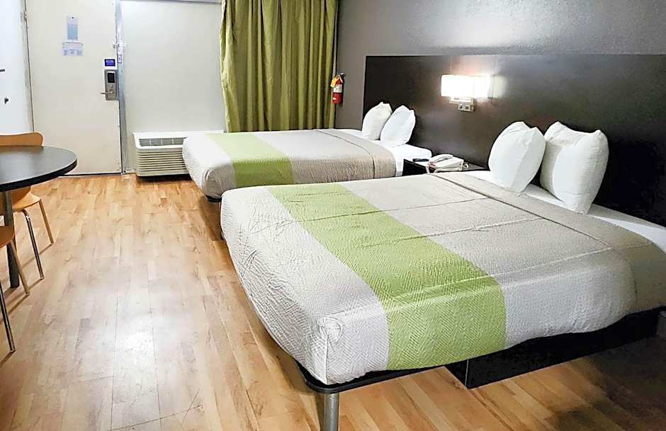 Motel 6-Columbus, GA - Downtown