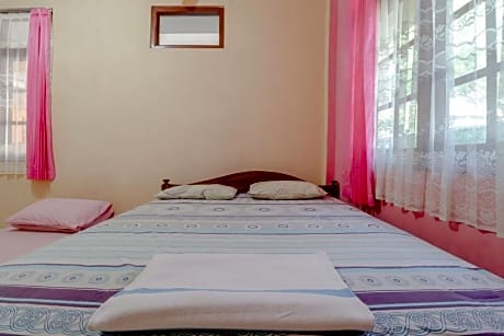 Triple deluxe with air conditioning