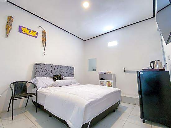 Kana Guest House RedPartner – Pecatu, CO