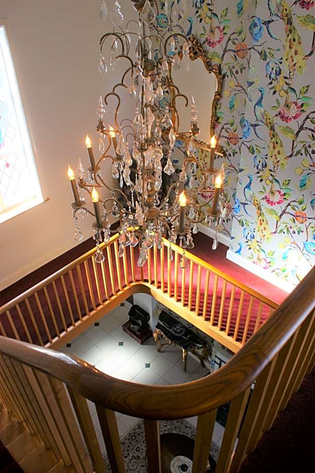 Eagle House - Award Winning B&B and Apartment