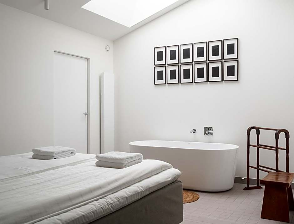 Bob W Helsinki Ullanlinna