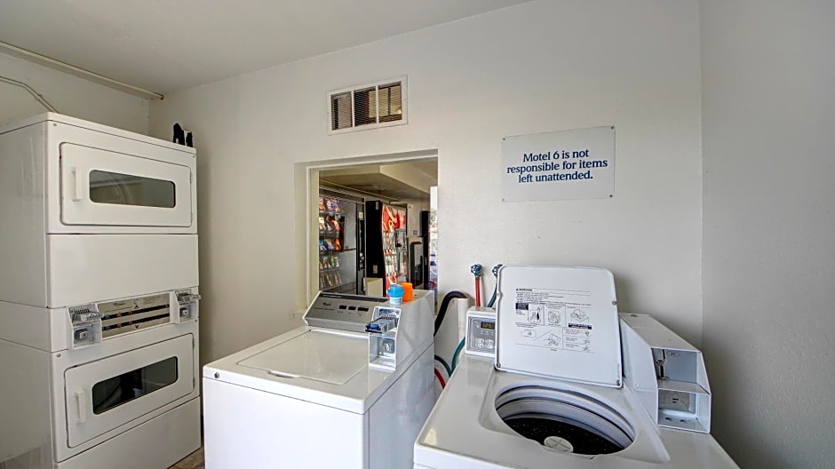 Motel 6-Wichita, KS - AIRPORT