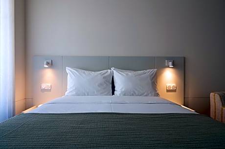 Premium Studio with City View