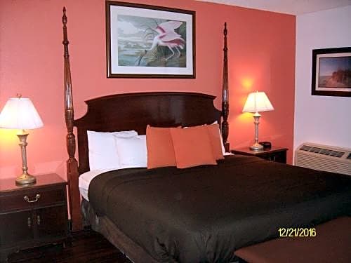 Charleston Grand Hotel – North Charleston, SC