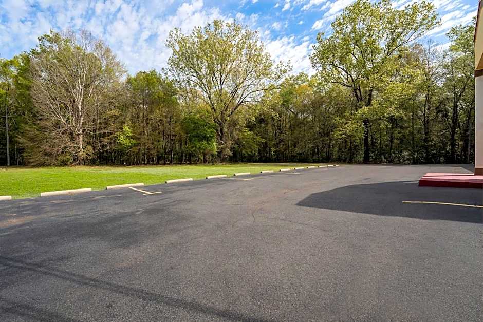 Americas Best Value Inn Montezuma