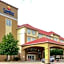 Comfort Inn & Suites Near Six Flags & Medical Center