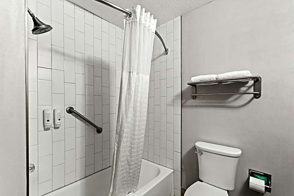 Quality Inn Dry Ridge