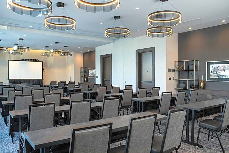 AC Hotel by Marriott Portsmouth Downtown/Waterfront