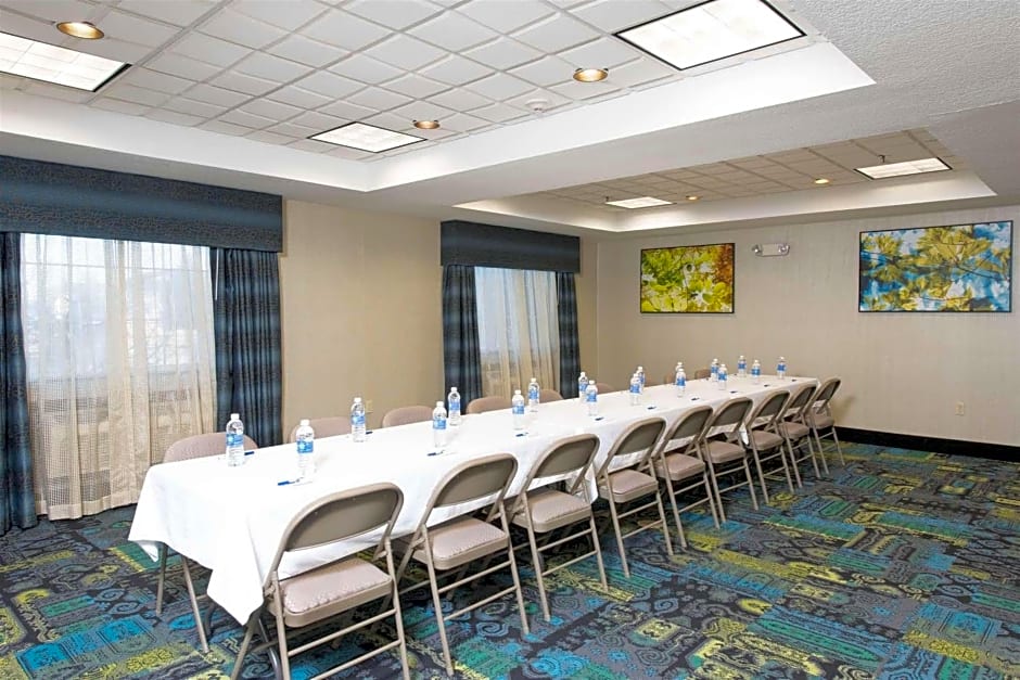 Holiday Inn Express & Suites Danville, an IHG Hotel