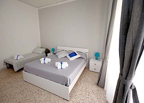 Triple Room with Bath