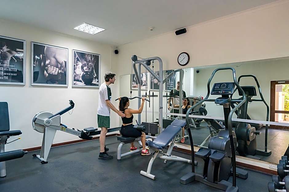 Sea Cliff Court Hotel & Luxury Apartments