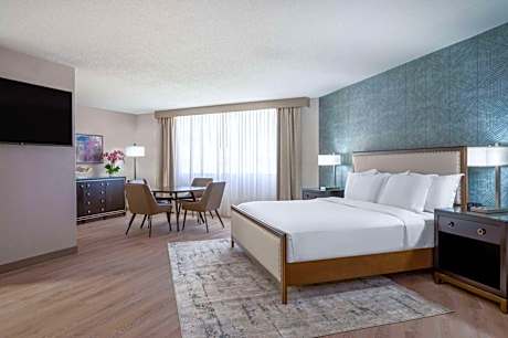 Executive King Suite