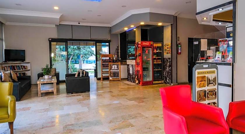 Cleopatra King Apart