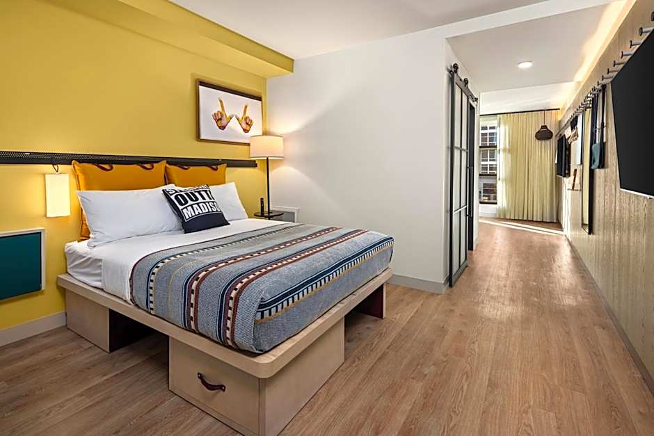 Moxy Madison Downtown