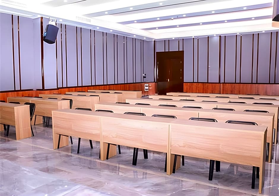 Borrman Hotel Maoming Avenue Donghui City