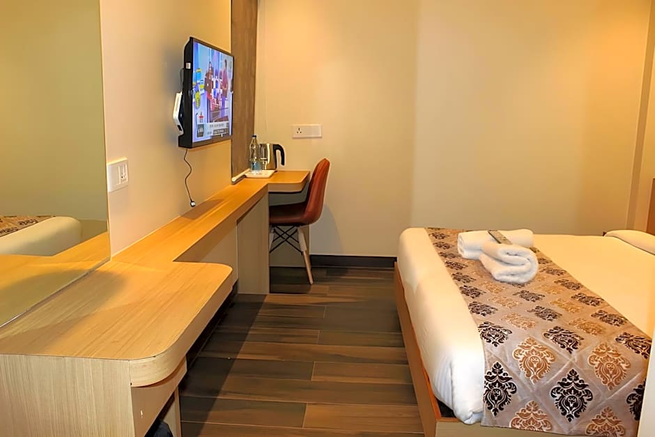 Hotel Urban Galaxy Near Golden Temple