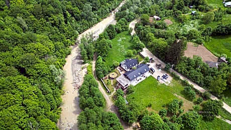 OM Resort
