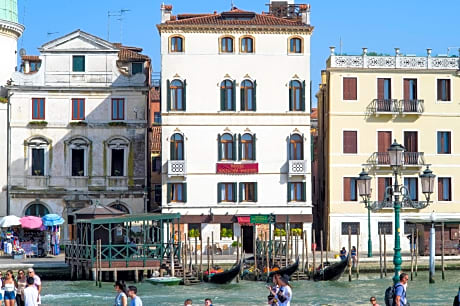 Antiche Figure Hotel