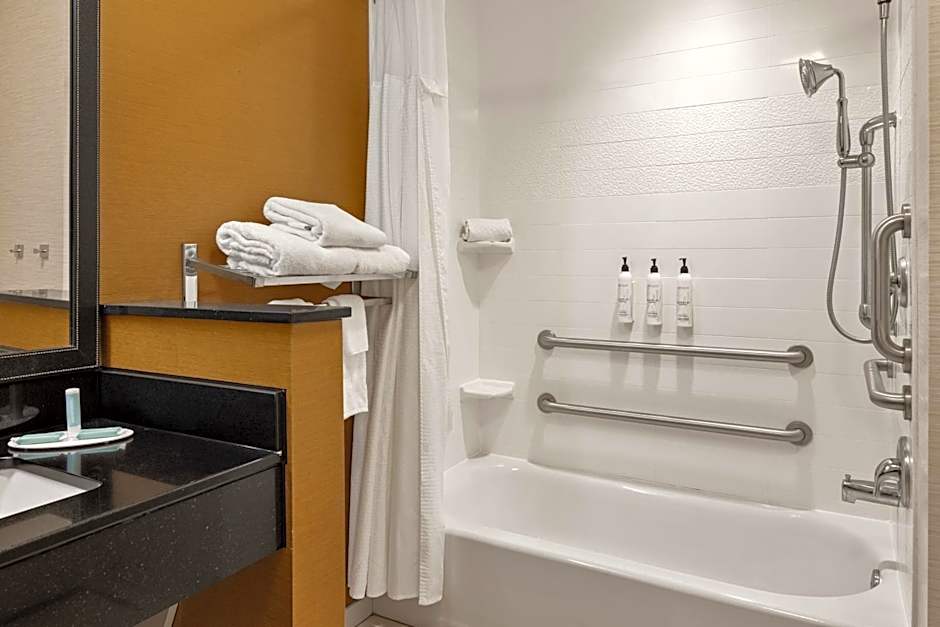 Fairfield Inn & Suites by Marriott Waterloo Cedar Falls