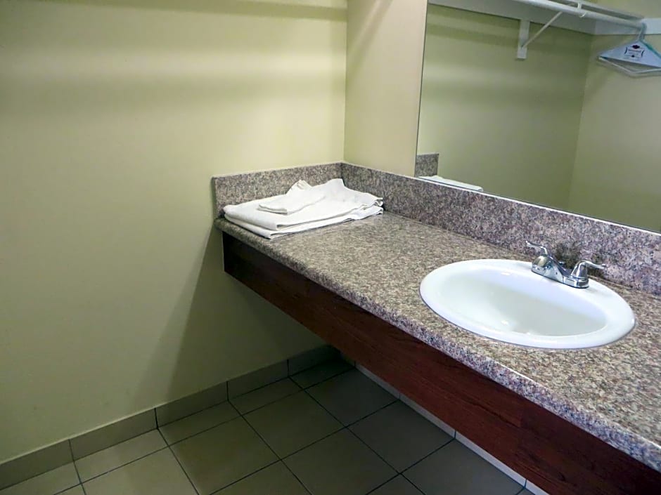 National Inn Garden Grove