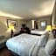 Harbor Winds Hotel
