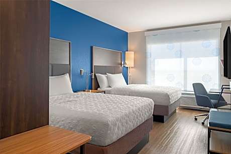 Queen Room with Two Queen Beds and Walk-In Shower