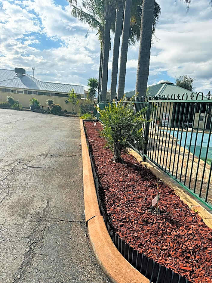 Town and Country Motor Inn