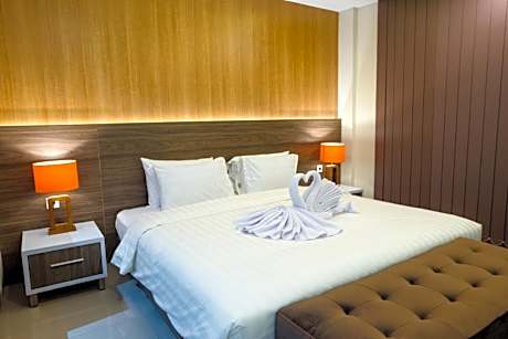 Suite Room With Jacuzzi
